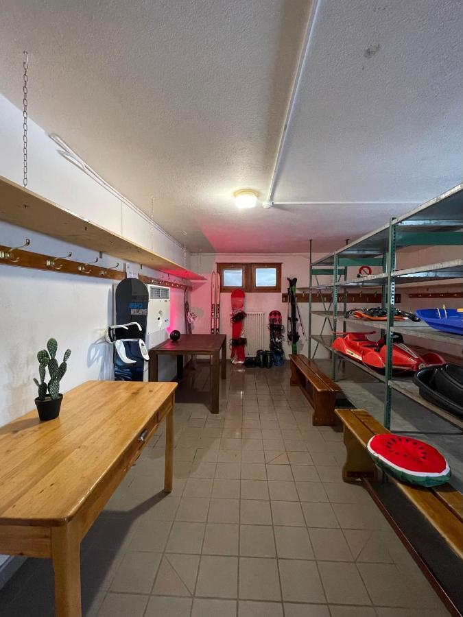 Freeride Hostel ル・クロセッツ エクステリア 写真